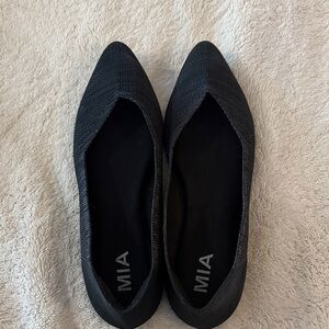 MIA Women's Charcoal Textured Flats